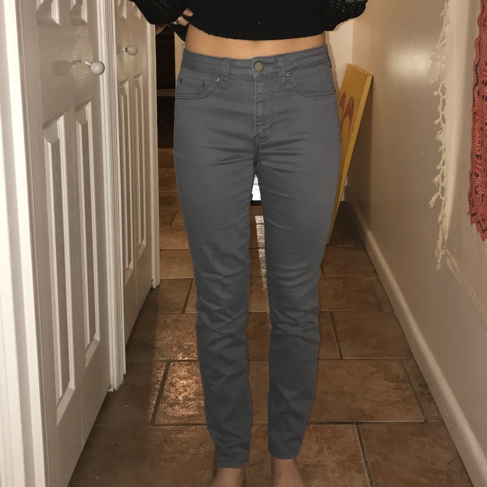 Gray pants like jean but stretchy soft material